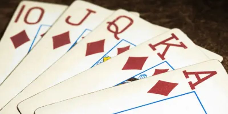 Giới thiệu tổng quát về Poker và luật chơi Poker